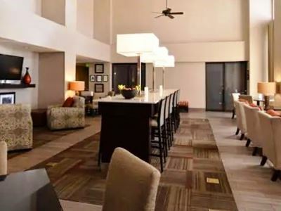 Hampton & Banning/beaumont Hotel